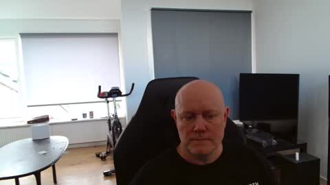 Snapshot of thomas315627 chatting on June 11, 2:15 pm thomas315627 online show from June 11, 2:15 pm