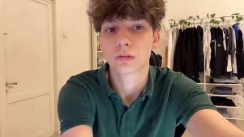 Thomas Hill online show from February 1, 8:40 pm