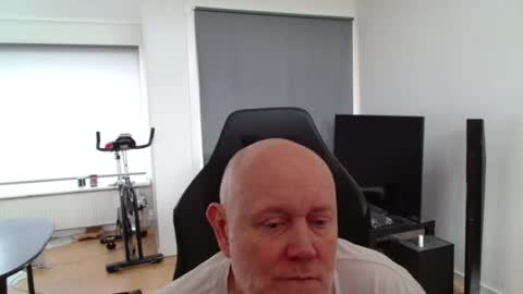 thomas806035 online show from July 24, 9:51 am