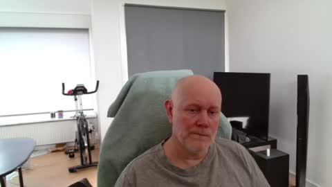 thomas806035 online show from July 25, 10:57 am