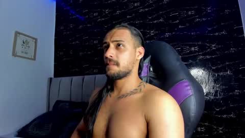 Snapshot of thomas__wayne chatting on February 1, 11:31 am Thomas online show from February 1, 11:31 am