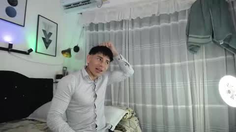 Thomas and Lyan online show from February 13, 9:11 pm