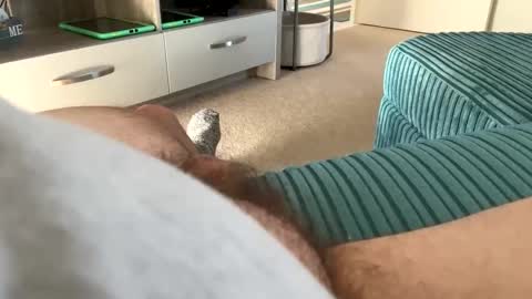 thomas_b7 online show from February 16, 2:35 pm