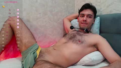 Snapshot of thomas_blackfield chatting on January 17, 4:50 am Thomas online show from January 17, 4:50 am