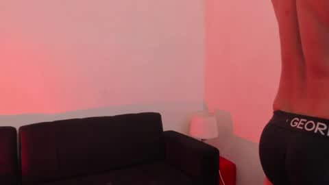 Thomas Brandon online show from April 19, 1:49 am