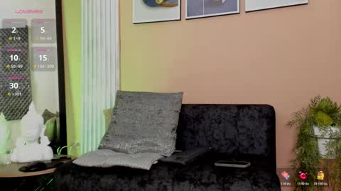 Thomas Eliott   independent model online show from November 25, 7:47 pm