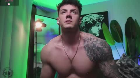 Snapshot of thomas_falcon1 chatting on February 3, 2:53 am Thomas Falcon online show from February 3, 2:53 am