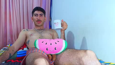 Snapshot of thomas_ks11 chatting on February 25, 12:55 pm thomas_ks11 online show from February 25, 12:55 pm