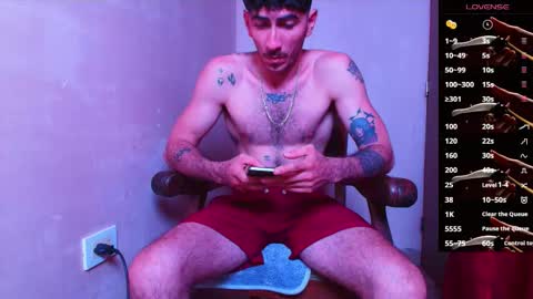 Snapshot of thomas_ks11 chatting on October 1, 7:20 pm thomas_ks11 online show from October 1, 7:20 pm