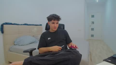 Thomas Lawrence online show from December 14, 4:12 am