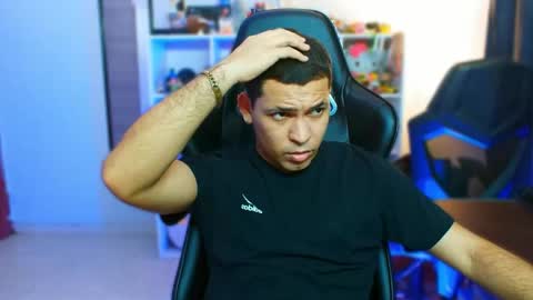 Thomas online show from November 8, 5:40 am