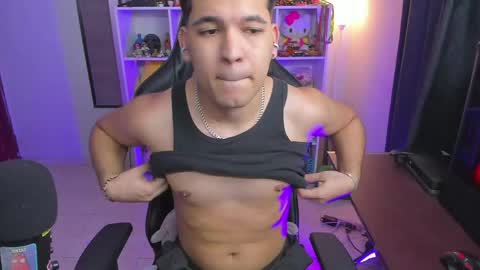 Thomas online show from April 8, 4:01 am