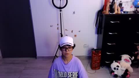 Snapshot of thomascooper_cams chatting on June 30, 8:43 pm VALERIA online show from June 30, 8:43 pm