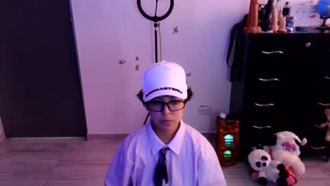 Snapshot of thomascooper_cams chatting on July 1, 9:25 pm VALERIA online show from July 1, 9:25 pm
