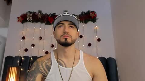 Snapshot of thomasmarzo1 chatting on January 10, 5:37 pm sweetfit boy online show from January 10, 5:37 pm