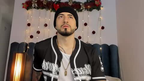 Snapshot of thomasmarzo1 chatting on January 13, 5:51 pm sweetfit boy online show from January 13, 5:51 pm