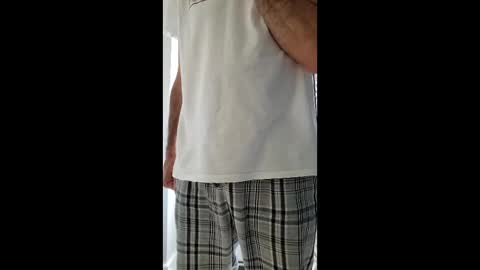 thompp02 online show from April 17, 9:12 am