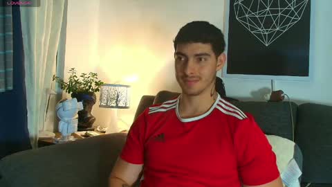 Snapshot of thomylov chatting on April 30, 3:24 am thomylov online show from April 30, 3:24 am