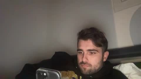 Snapshot of thony_grey chatting on March 3, 9:42 pm Thony Grey online show from March 3, 9:42 pm