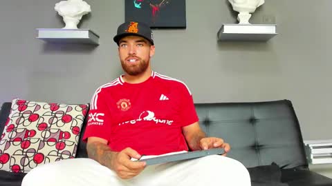 thor_evans online show from October 11, 7:45 pm