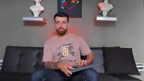 thor_evans online show from October 29, 8:43 pm