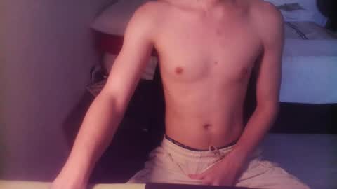 threesadtigers online show from February 16, 10:17 pm