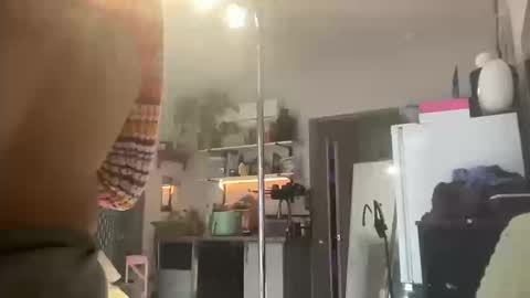 Snapshot of throatyygoat chatting on October 14, 4:30 pm throatyygoat online show from October 14, 4:30 pm