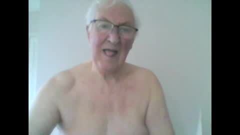 Snapshot of thruster99 chatting on December 20, 10:49 am thruster99 online show from December 20, 10:49 am