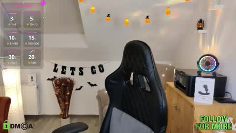 Snapshot of thunderbird02 chatting on October 26, 6:03 pm Follow me Sgame por favor online show from October 26, 6:03 pm