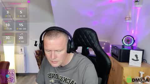 Snapshot of thunderbird02 chatting on March 28, 7:02 pm Follow me Sgame por favor online show from March 28, 7:02 pm