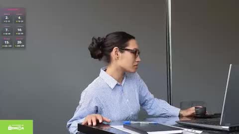 tia_j online show from March 27, 10:37 am