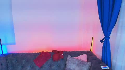 tiana_rosse_ online show from April 3, 12:36 pm