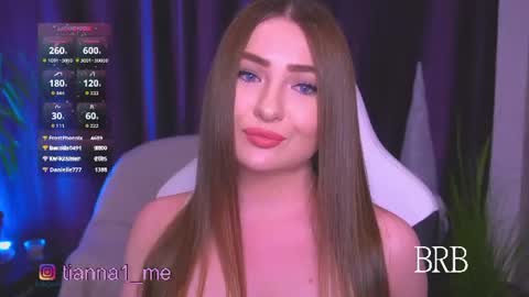 Snapshot of tianna_me chatting on July 26, 10:16 pm tianna_me online show from July 26, 10:16 pm