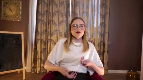 Jane online show from April 1, 11:33 am