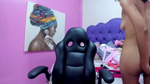 Snapshot of tiara_latina chatting on February 20, 6:26 am Tiara online show from February 20, 6:26 am