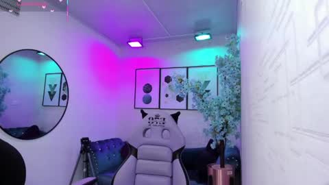 Tiara  online show from April 14, 3:34 am