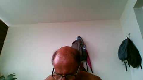 Snapshot of tiaretiareopui chatting on December 31, 9:31 am tiaretiareopui online show from December 31, 9:31 am