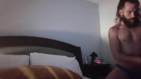 Snapshot of tiberiusblu chatting on October 27, 3:43 am tiberiusblu online show from October 27, 3:43 am