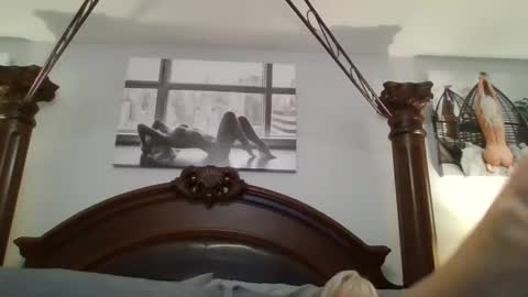 Snapshot of ticklemepink696969 chatting on December 3, 4:50 pm ticklemepink696969 online show from December 3, 4:50 pm