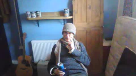 tiddles12345 online show from October 29, 3:47 pm