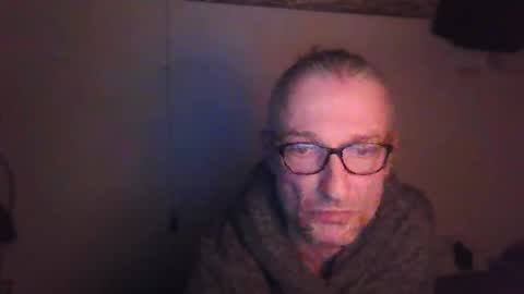 tiddles12345 online show from April 27, 1:47 am