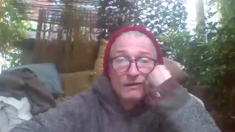 Snapshot of tiddles12345 chatting on June 7, 4:33 pm tiddles12345 online show from June 7, 4:33 pm