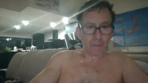 JustMe online show from January 7, 1:57 pm