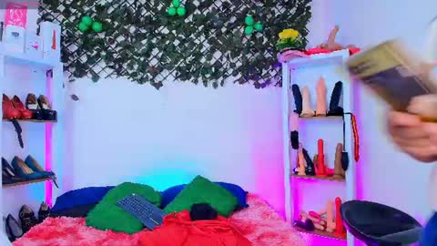 Snapshot of tifanny_nails chatting on June 13, 1:20 pm Tifanny Nails online show from June 13, 1:20 pm