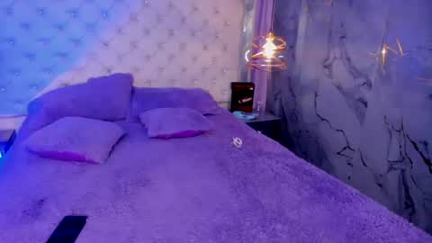Snapshot of tifanny_val chatting on July 6, 3:03 pm Tifanny y Vale online show from July 6, 3:03 pm
