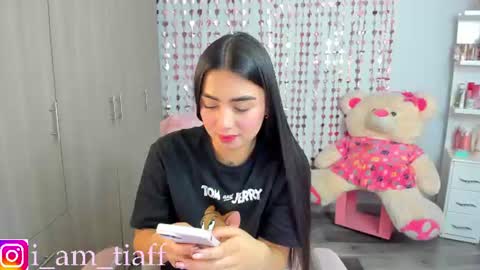 Snapshot of tifany_tay2 chatting on July 7, 4:26 am hey am julietha online show from July 7, 4:26 am