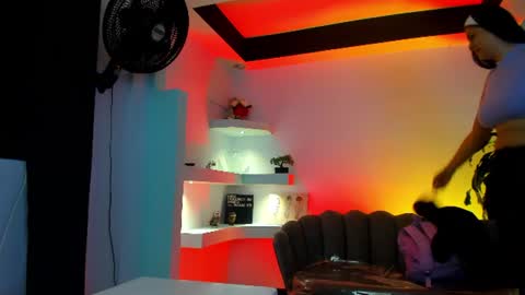 Snapshot of tifanywhite1_ chatting on July 6, 3:58 am online show from July 6, 3:58 am