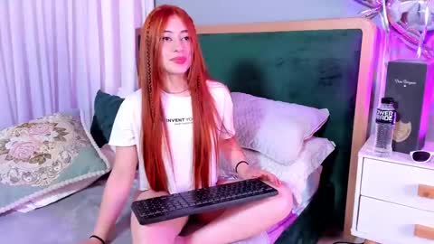 Snapshot of tiffany_beckerr chatting on March 4, 1:01 am Tiffany Becker online show from March 4, 1:01 am