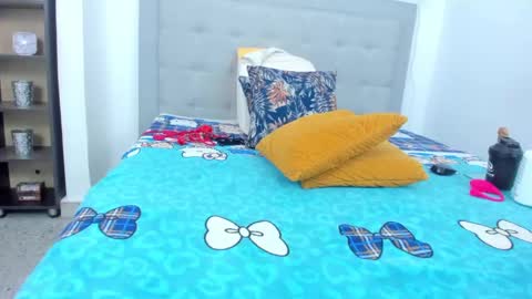 Snapshot of tiffany_hot19_ chatting on December 30, 10:34 pm tiffany  online show from December 30, 10:34 pm