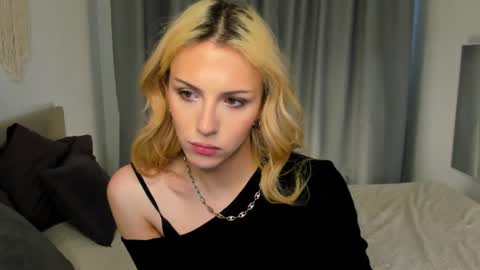 Snapshot of tiffany_king chatting on July 24, 10:57 am Tiffany online show from July 24, 10:57 am